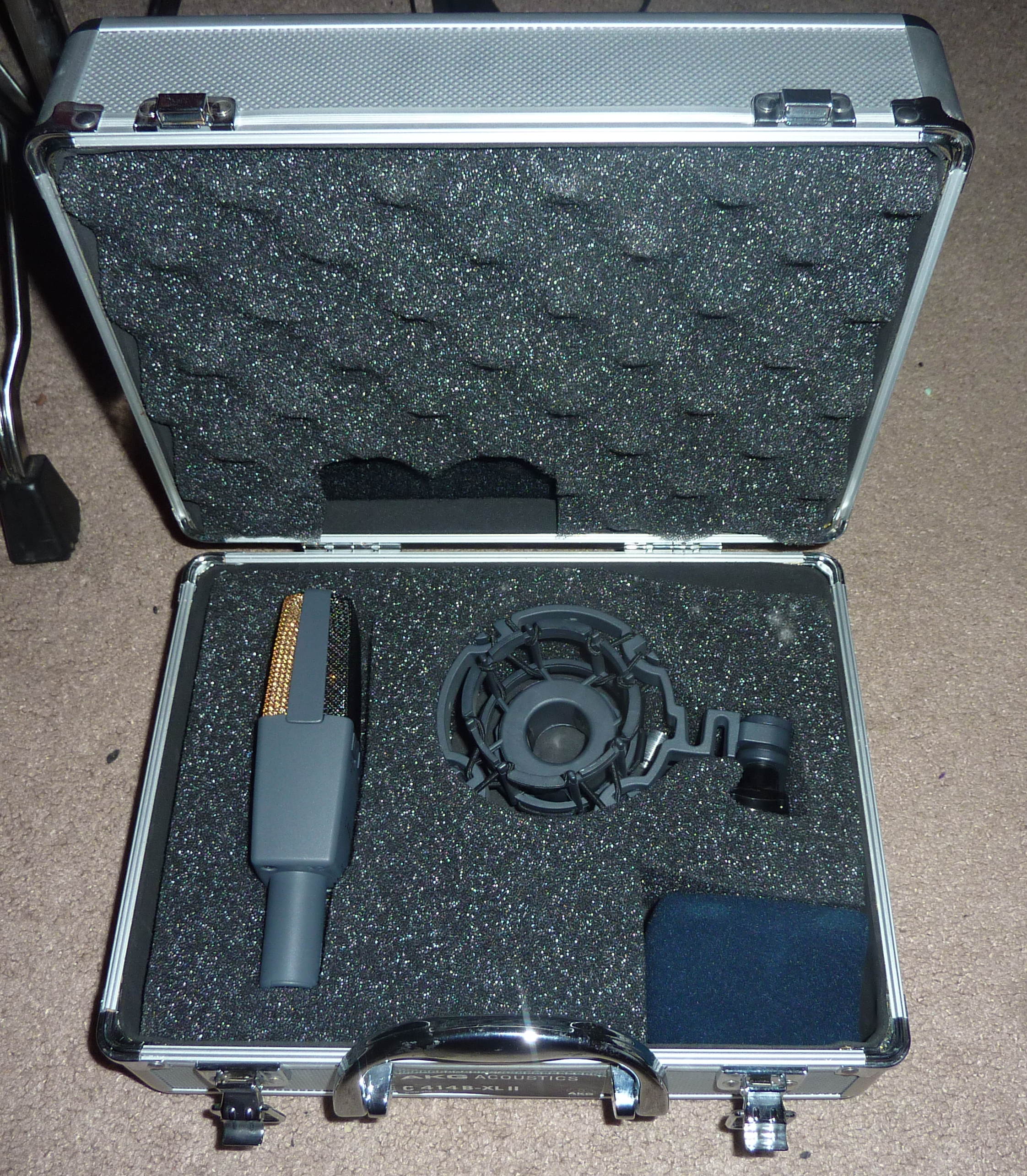 AKG/AKG C414 B-XL II Microphone.JPG